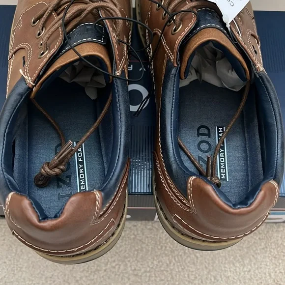 IZOD CAL Style Oxford Men Shoes, size 12 - Picture 4 of 5